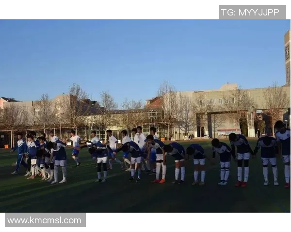 黄敏专访：从绿茵场到人生舞台的足球旅程回顾与展望